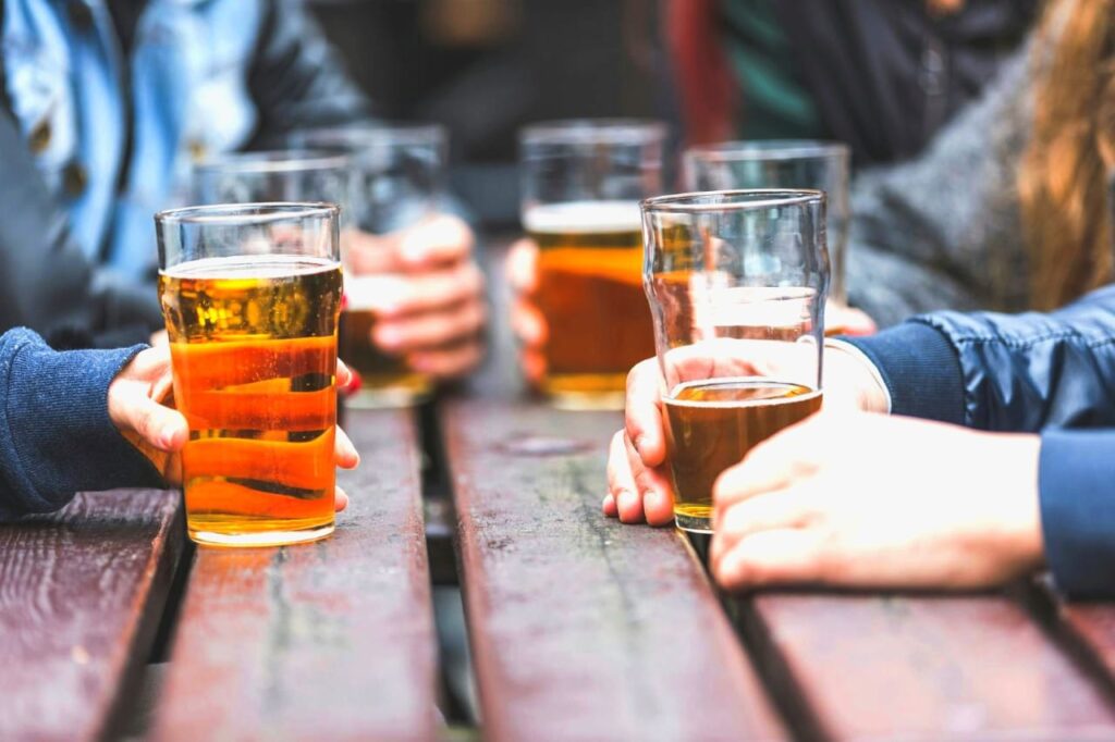 Beer, Wine, or Liquor: Which Drinkers Have the Unhealthiest Diet?