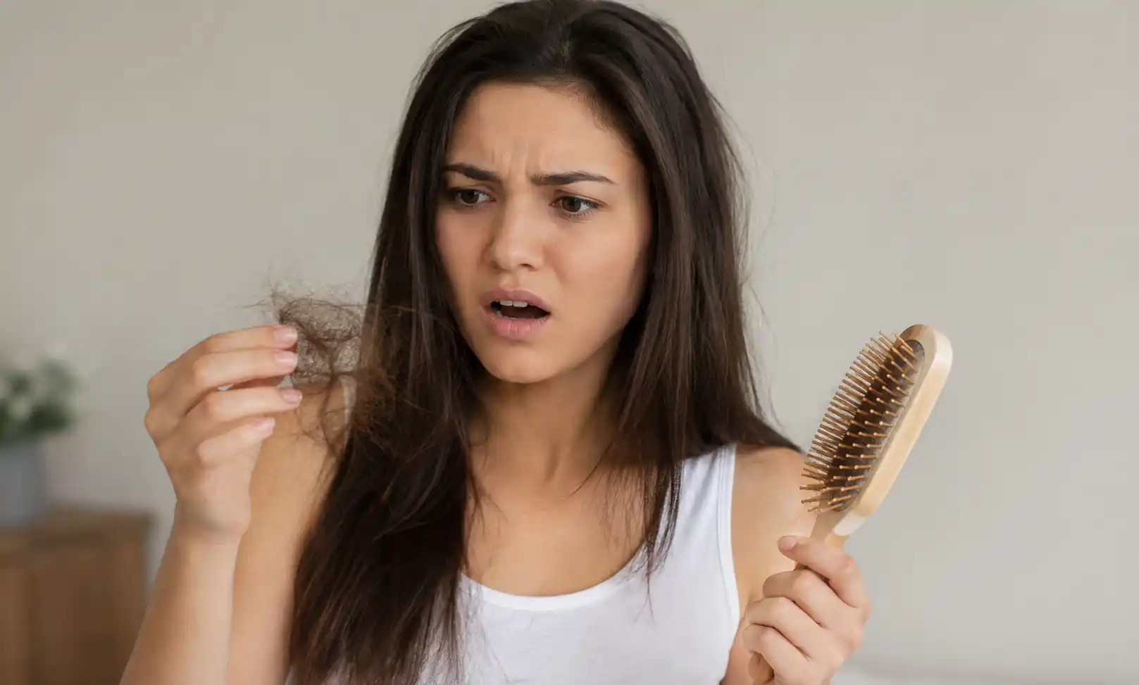 What Is the Reason of Hair Fall? 8 Common Causes