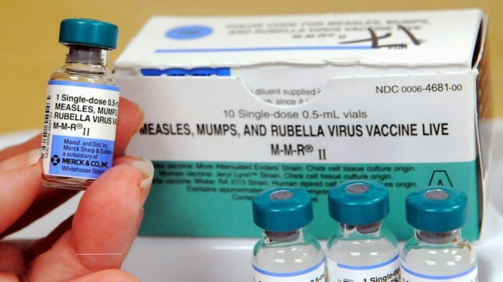 measles booster shot
MMR vaccine effectiveness
measles immunity
vaccine recommendations
herd immunity
