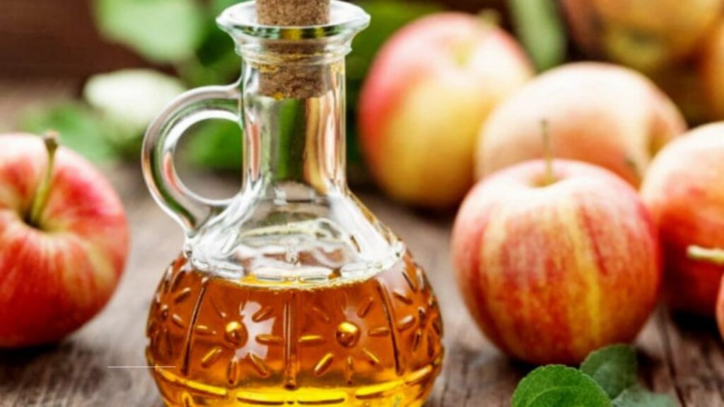 Apple cider vinegar benefits and risks for weight loss.