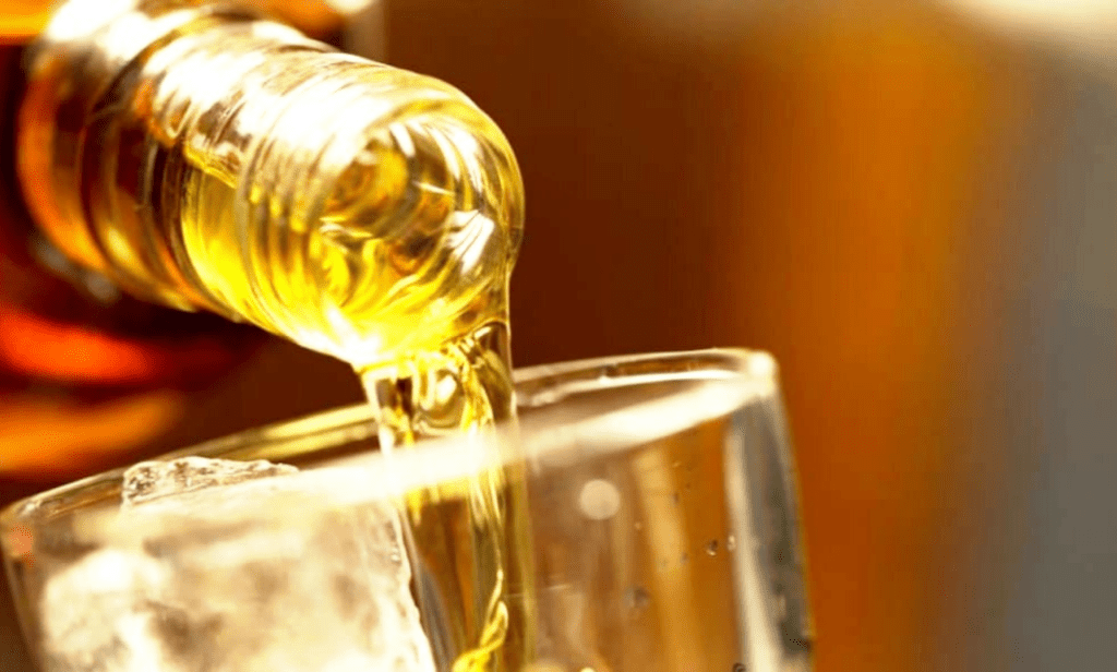 Alcohol consumption increases cancer risk, Iowa warns residents.