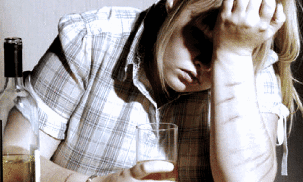 A chart correlating heavy alcohol use with earlier brain hemorrhages.